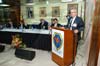 Dr. Douglas Le�n Natera. Presidente de Confemel.